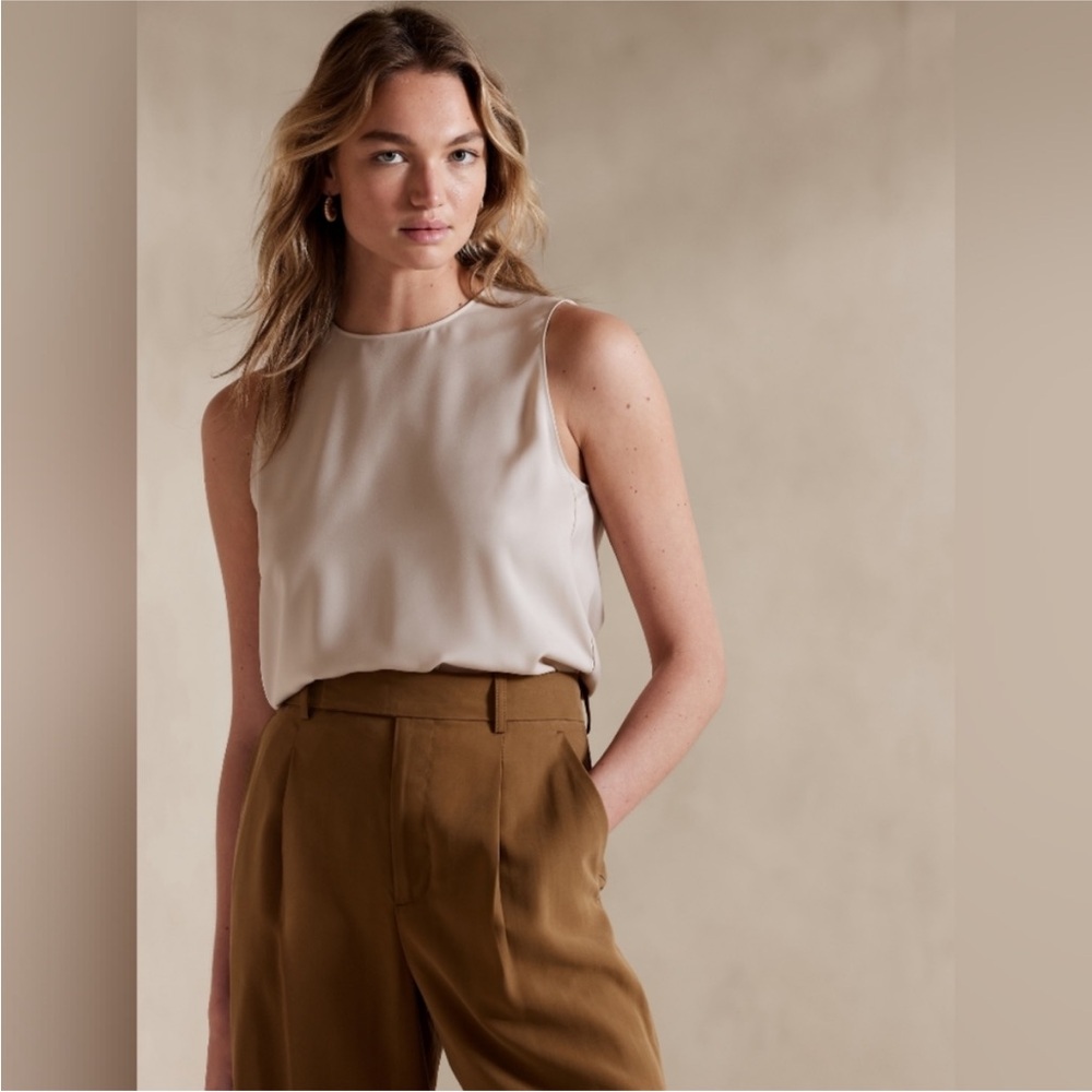 NWT Banana Republic Shell Tank